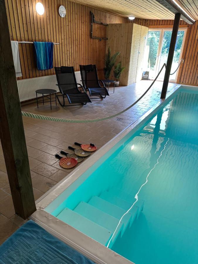 Home Of Oasis - Indoorpool, Sauna, Naturteich Surwold Exterior photo